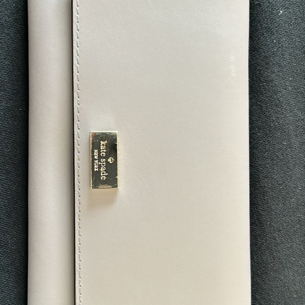 Kate Spade wallet - Picture 2 of 2